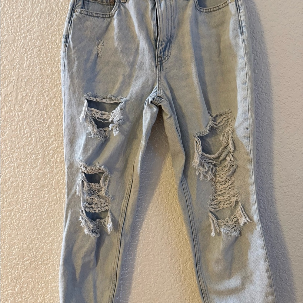 Aeropostale Distressed Light‎ Blue Jeans